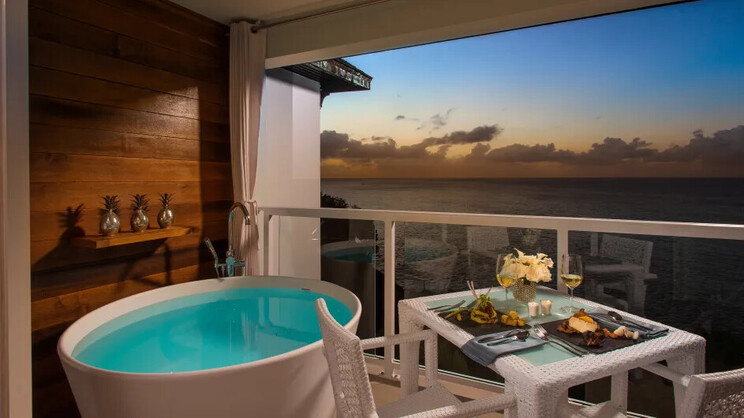 Sandals Regency La Toc